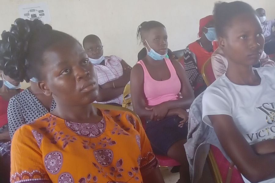 Young teenage mothers paying attention to the class